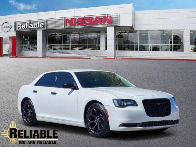 2019 Chrysler 300 Touring RWD photo