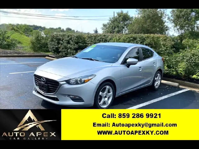 2018 Mazda 3 Touring FWD photo