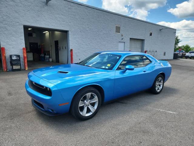 2019 Dodge Challenger SXT RWD photo