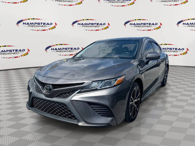 2019 Toyota Camry SE FWD photo