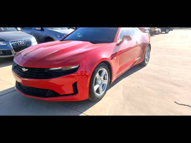 2019 Chevrolet Camaro 1LT RWD photo