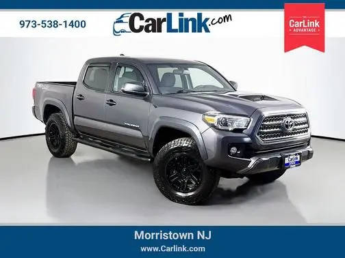 2017 Toyota Tacoma TRD Sport 4WD photo