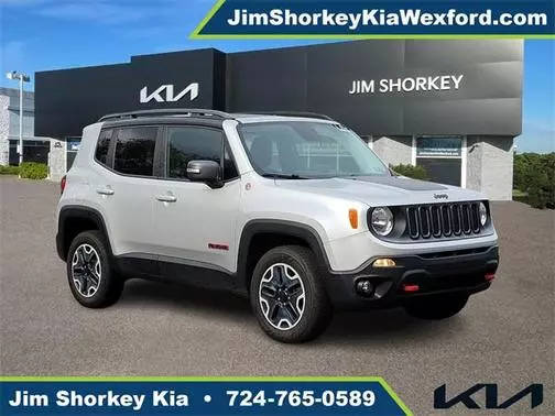 2015 Jeep Renegade Trailhawk 4WD photo