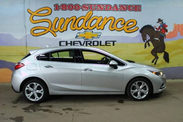 2018 Chevrolet Cruze Premier FWD photo