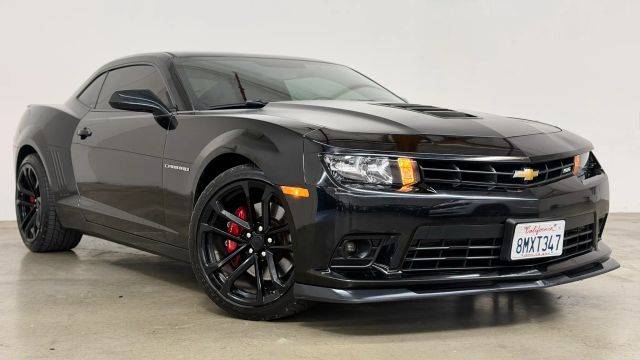 2015 Chevrolet Camaro SS RWD photo
