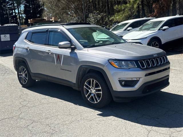 2020 Jeep Compass Latitude w/Sun/Wheel Pkg FWD photo