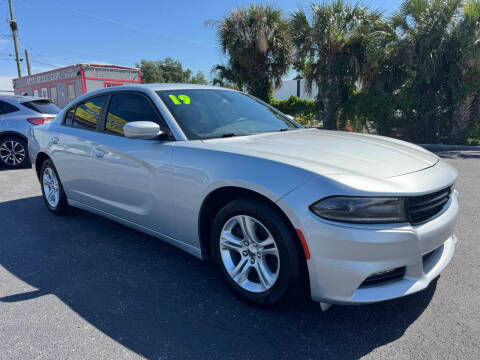 2019 Dodge Charger SXT RWD photo