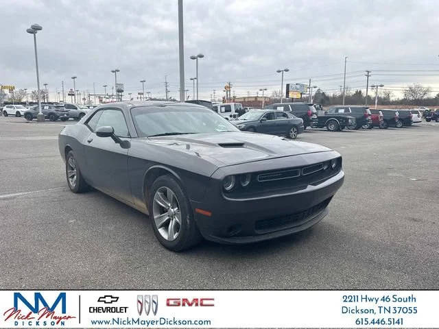 2019 Dodge Challenger SXT RWD photo