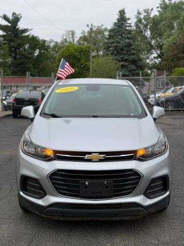 2020 Chevrolet Trax LS FWD photo