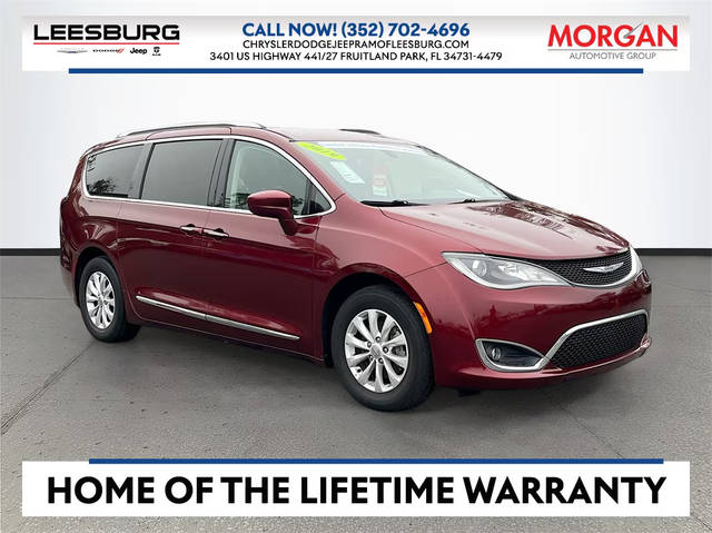 2019 Chrysler Pacifica Minivan Touring L FWD photo