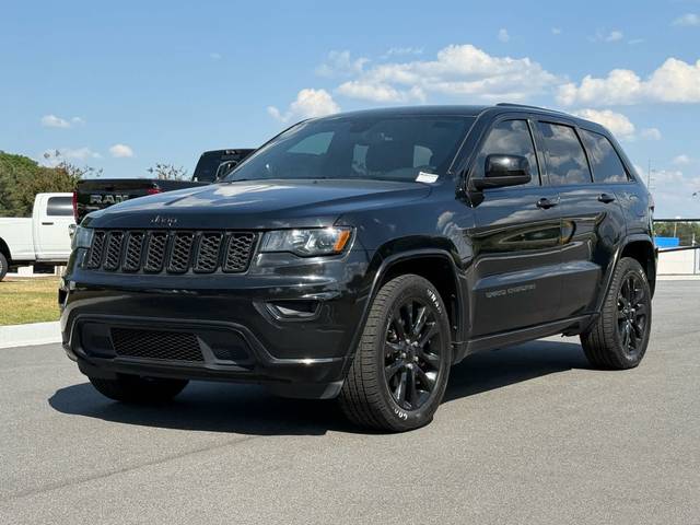 2020 Jeep Grand Cherokee Altitude RWD photo