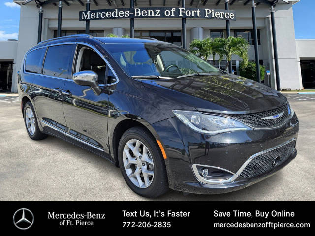 2020 Chrysler Pacifica Minivan Limited FWD photo