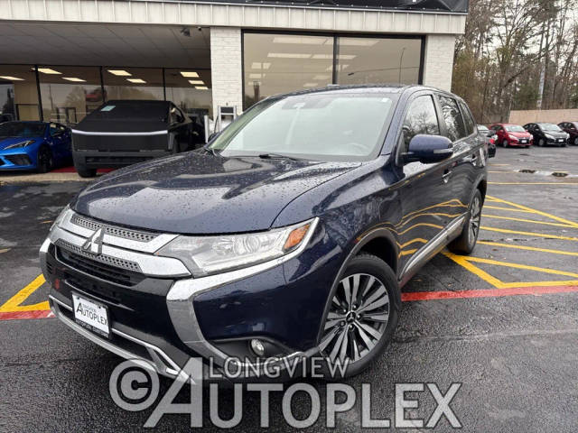 2020 Mitsubishi Outlander SE FWD photo