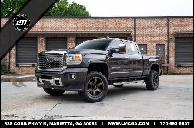 2015 GMC Sierra 2500HD Denali 4WD photo