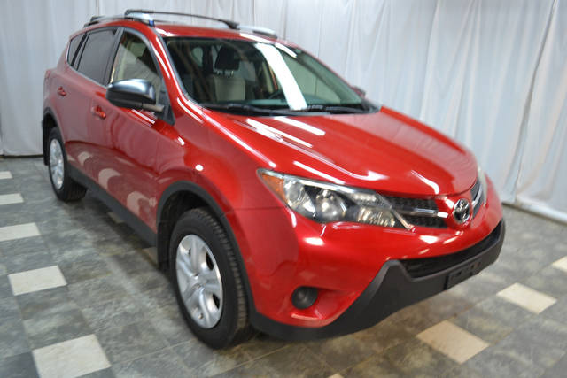 2015 Toyota RAV4 LE AWD photo