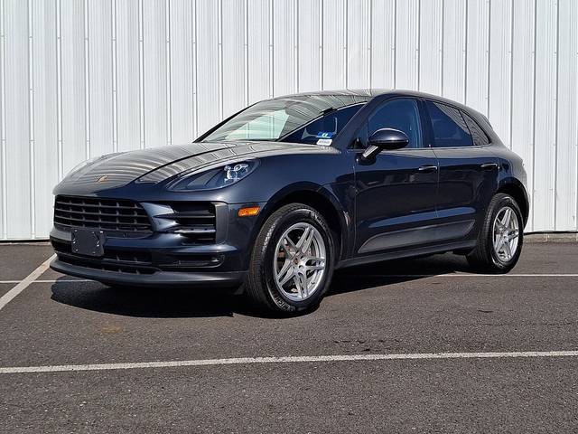 2020 Porsche Macan AWD photo