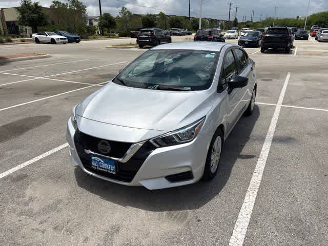 2020 Nissan Versa S FWD photo