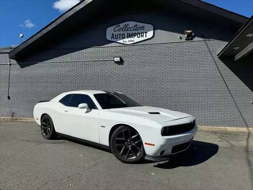 2019 Dodge Challenger R/T RWD photo