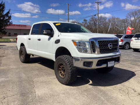 2017 Nissan Titan SV RWD photo