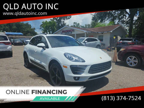 2017 Porsche Macan  AWD photo