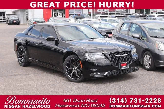 2019 Chrysler 300 300S RWD photo