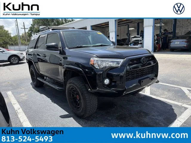 2019 Toyota 4Runner SR5 4WD photo