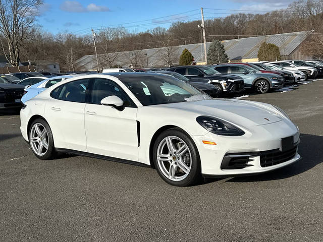 2020 Porsche Panamera 4 AWD photo