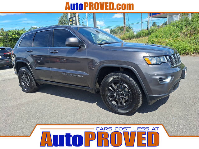 2020 Jeep Grand Cherokee Laredo E 4WD photo
