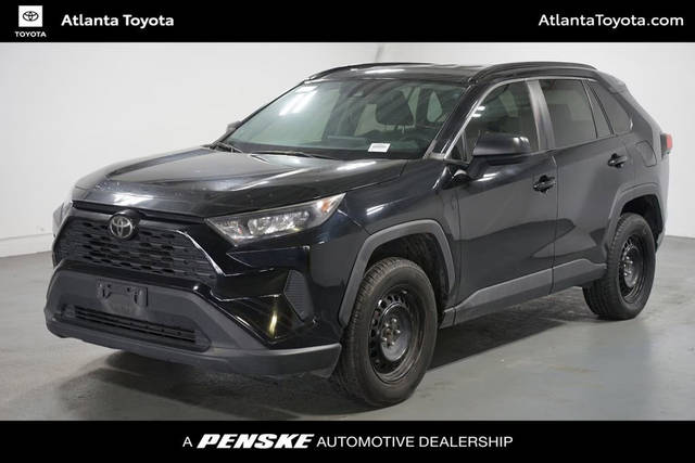 2020 Toyota RAV4 LE FWD photo
