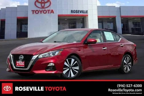 2020 Nissan Altima 2.5 SV FWD photo