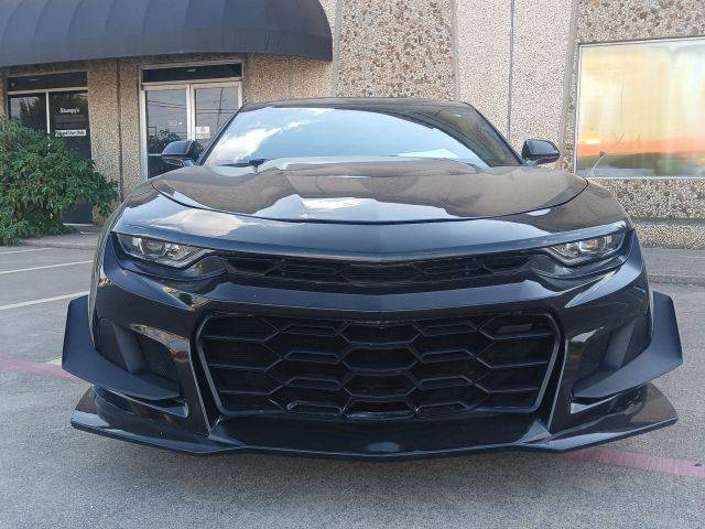 2020 Chevrolet Camaro 1LT RWD photo