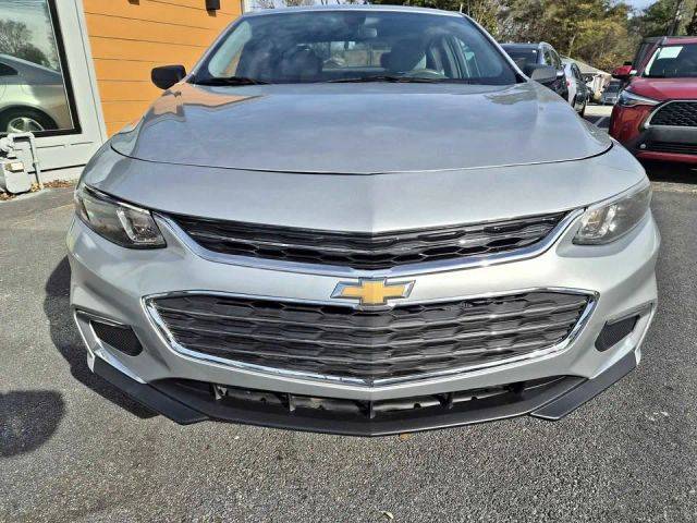 2016 Chevrolet Malibu LS FWD photo