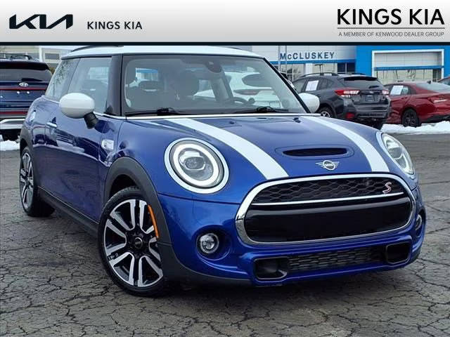 2020 MINI Hardtop 2 Door Cooper S FWD photo