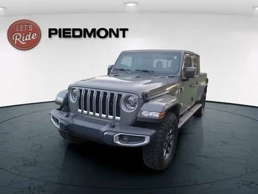 2020 Jeep Gladiator Overland 4WD photo