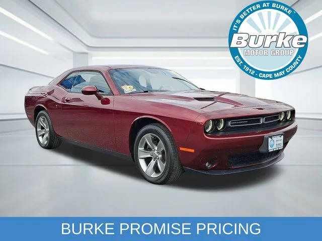 2019 Dodge Challenger SXT RWD photo