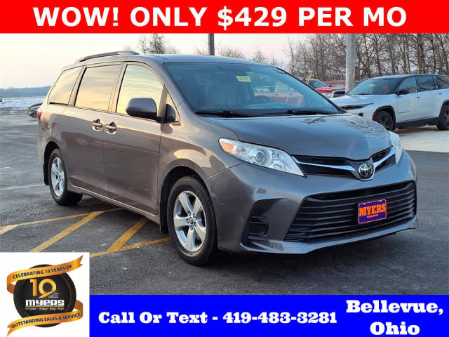 2020 Toyota Sienna LE FWD photo