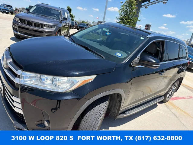 2019 Toyota Highlander XLE AWD photo