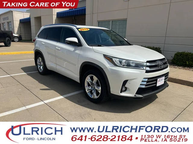 2019 Toyota Highlander Limited Platinum AWD photo