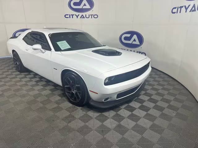 2019 Dodge Challenger R/T RWD photo