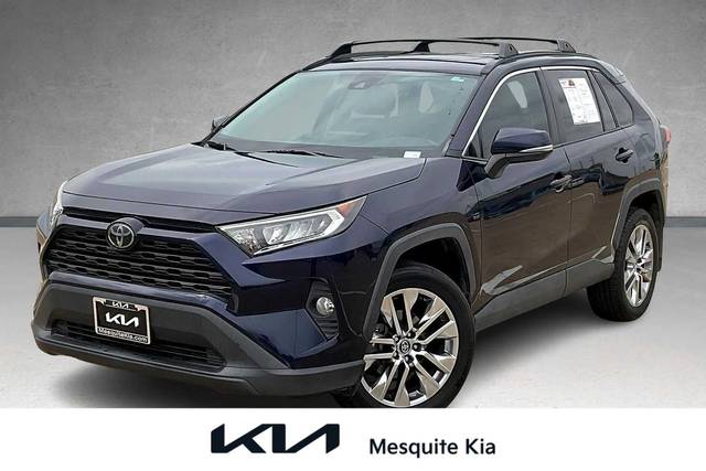 2020 Toyota RAV4 XLE Premium FWD photo