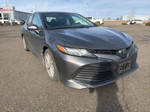 2020 Toyota Camry LE FWD photo