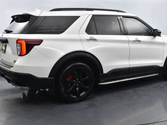 2020 Ford Explorer ST 4WD photo