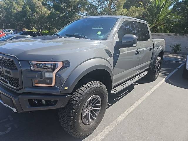 2020 Ford F-150 Raptor 4WD photo