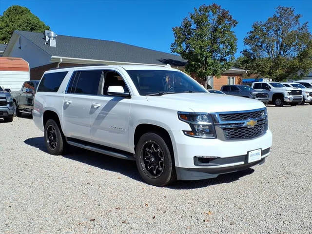 2019 Chevrolet Suburban LT RWD photo