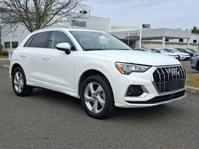 2020 Audi Q3 Premium AWD photo