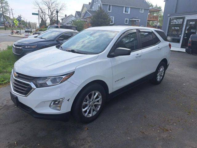 2020 Chevrolet Equinox LS FWD photo