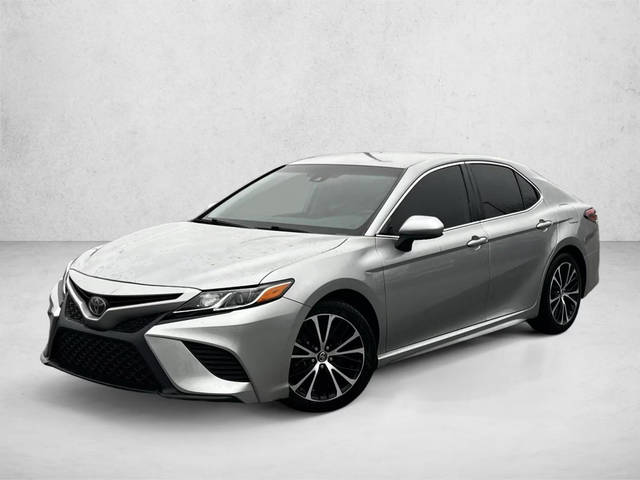 2019 Toyota Camry SE FWD photo