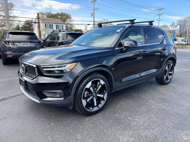 2019 Volvo XC40 Inscription AWD photo