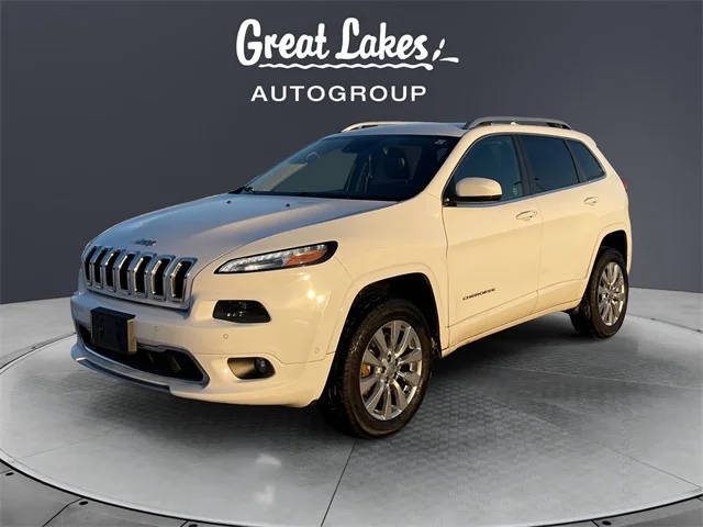 2016 Jeep Cherokee Overland 4WD photo