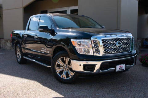2019 Nissan Titan SV 4WD photo